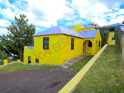 House · For sale · 4 bedrooms