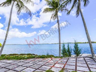 Commercial · For sale