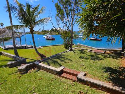 House · For sale · 5 bedrooms