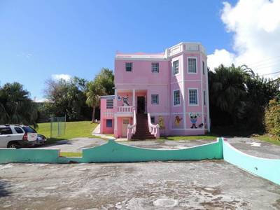 House · For sale · 8 bedrooms