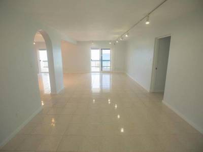 Condominium · For sale · 3 bedrooms
