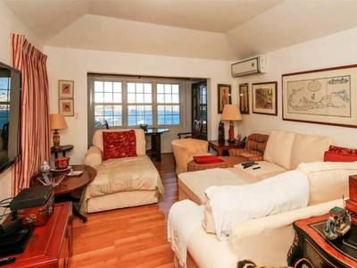 House · For sale · 2 bedrooms