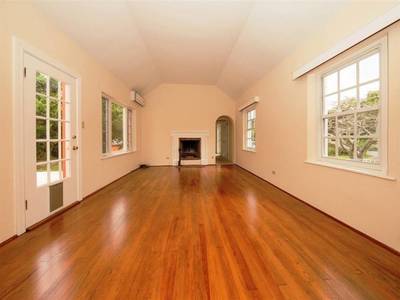 House · For sale · 3 bedrooms