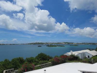 House · For sale · 2 bedrooms