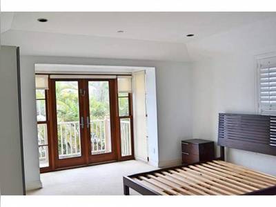 House · For sale · 4 bedrooms