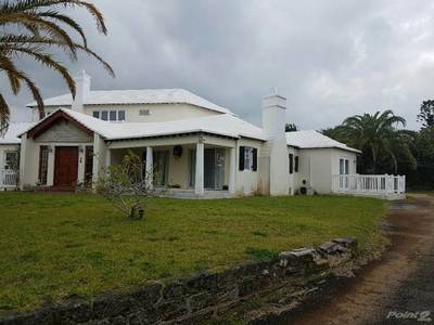 House · For sale · 4 bedrooms