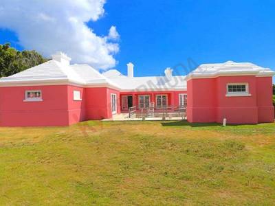 House · For sale · 5 bedrooms