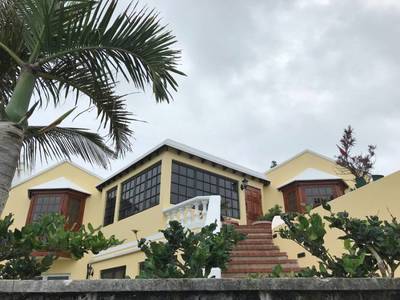 House · For sale · 3 bedrooms