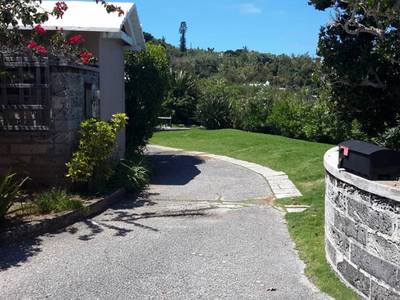 House · For sale · 2 bedrooms