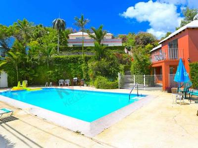 House · For sale · 10 bedrooms